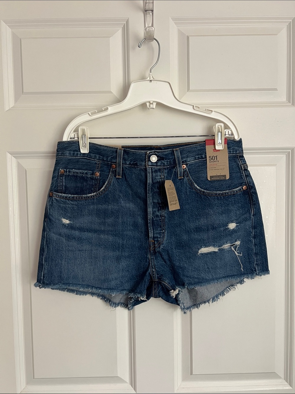 NEW Women’s Levi’s 501 Shorts, 32